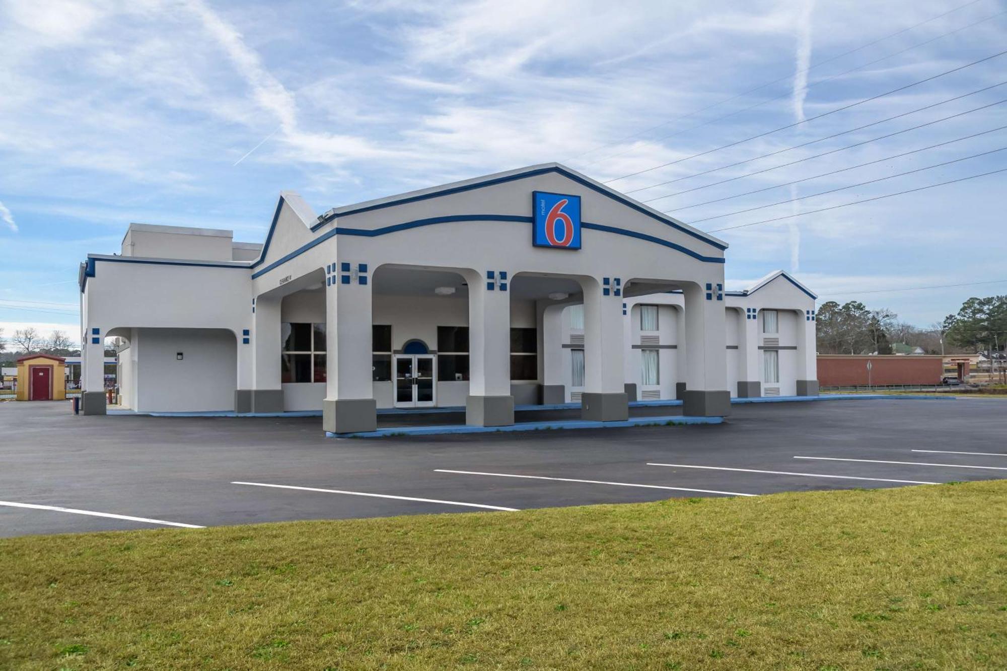 Motel 6 Forsyth, Ga Tift College Exterior photo